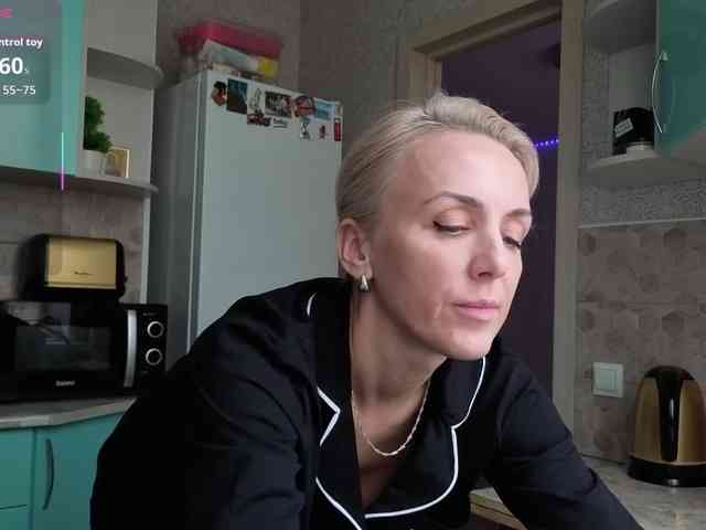 FemdomLadyMaria webcam