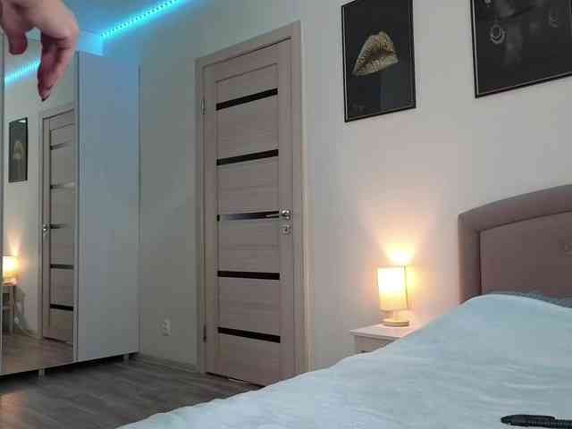 Alenaa Live Webcam on BongaCams