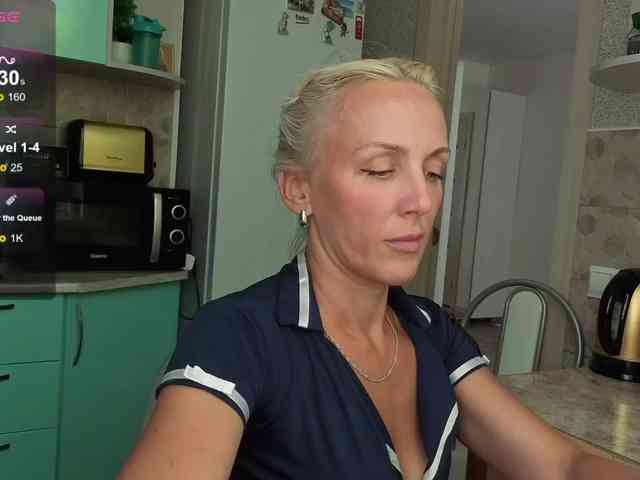FemdomLedyMaria webcam