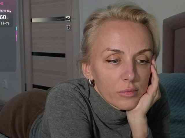 FemdomLadyMaria webcam