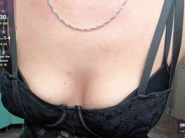 FemdomLadyMaria webcam