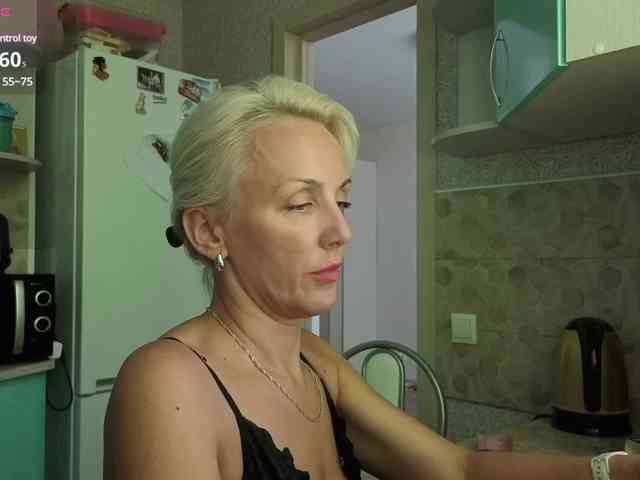 FemdomLedyMaria webcam