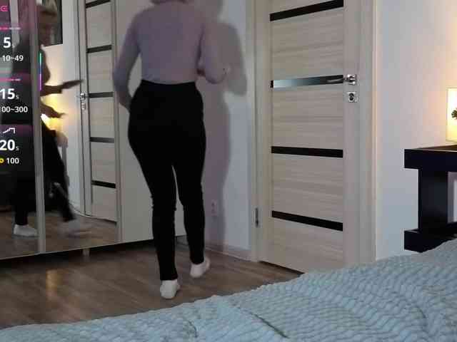 FemdomLadyMaria webcam