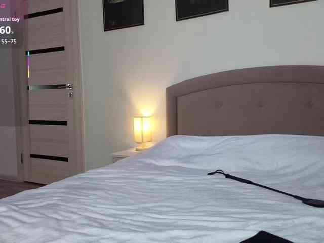 FemdomLadyMaria webcam