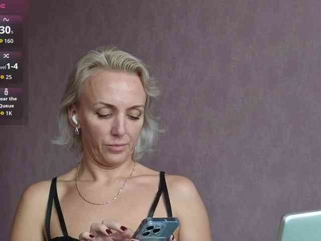 FemdomLedyMaria webcam