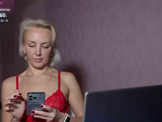 FemdomLedyMaria webcam