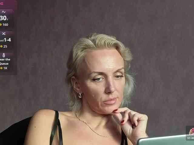 FemdomLedyMaria webcam
