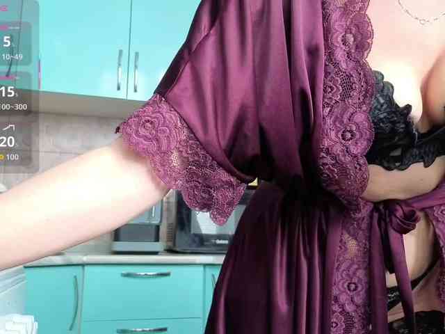 FemdomLadyMaria webcam