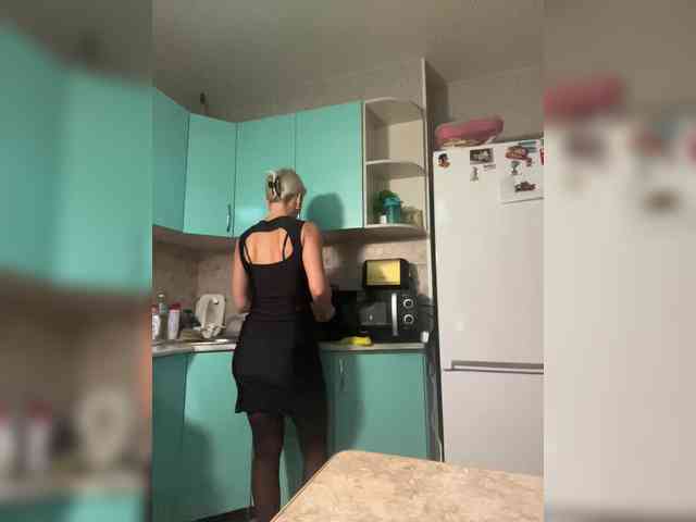 FemdomLedyMaria webcam