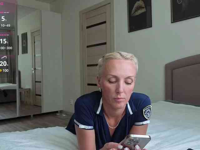 FemdomLedyMaria webcam