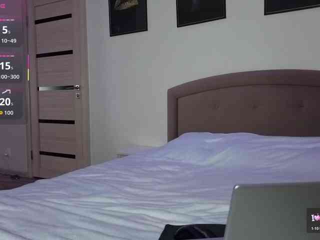 FemdomLadyMaria webcam