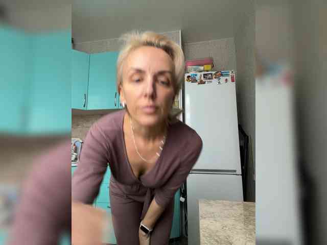 FemdomLadyMaria webcam