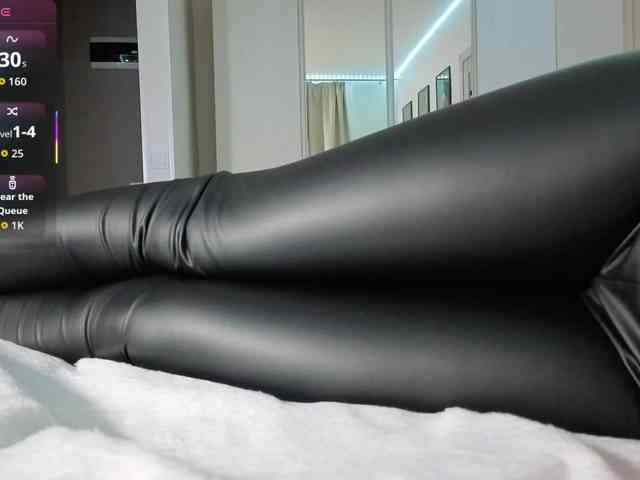 FemdomLadyMaria webcam