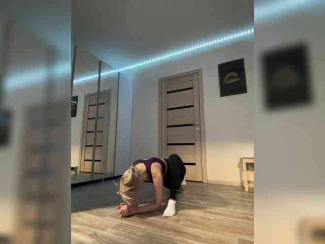 FemdomLadyMaria webcam