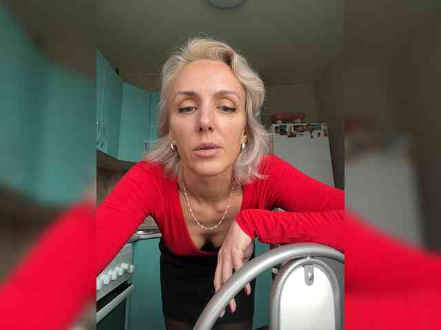 FemdomLedyMaria webcam