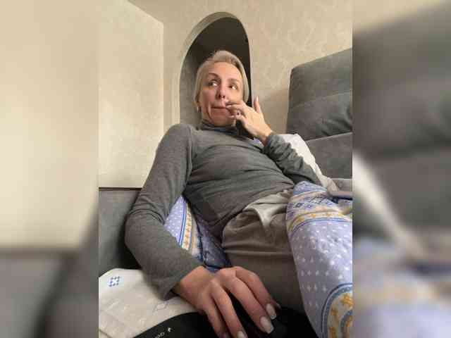 FemdomLadyMaria webcam