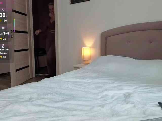 FemdomLadyMaria webcam