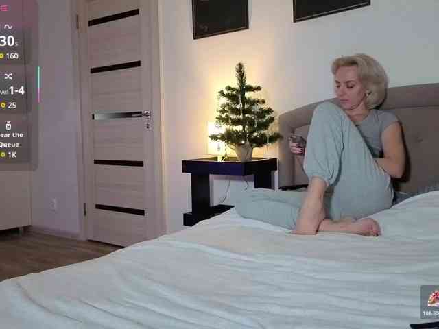 FemdomLadyMaria webcam