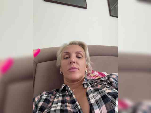 FemdomLedyMaria webcam