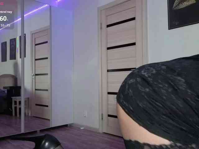 FemdomLadyMaria webcam