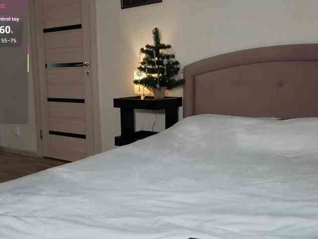 FemdomLadyMaria webcam