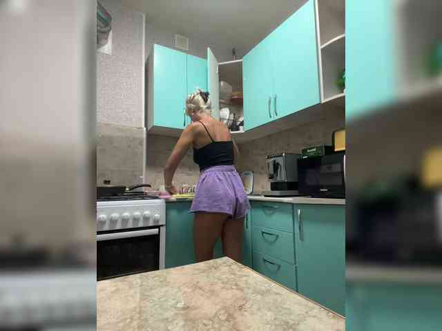 FemdomLedyMaria webcam
