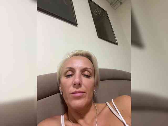 FemdomLedyMaria webcam