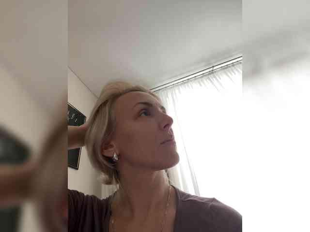 FemdomLadyMaria webcam