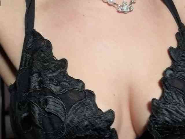 FemdomLedyMaria webcam