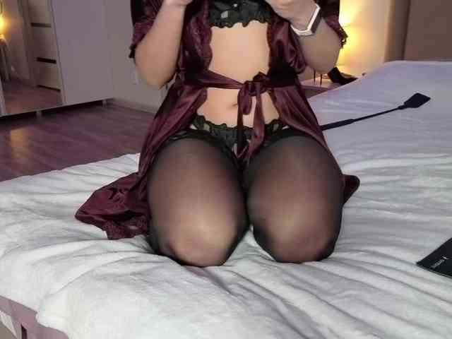 Alenaa Live Webcam on BongaCams