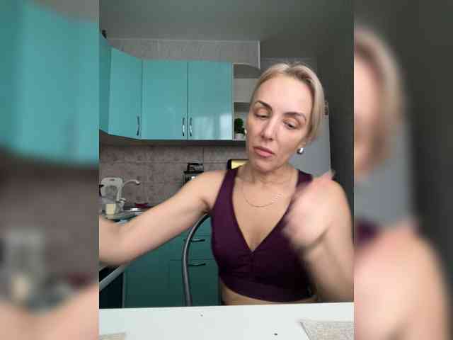 FemdomLadyMaria webcam