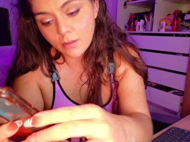 thesssavannah Live Webcam on BongaCams