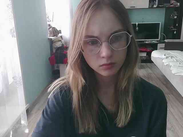 live nude webcam Emolina