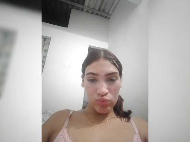 AmbarAnthonellaMarquez webcam
