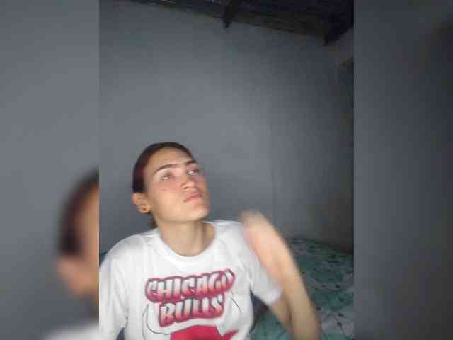 AmbarAnthonellaMarquez webcam