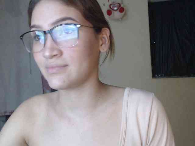 AnthonellaMarquez webcam