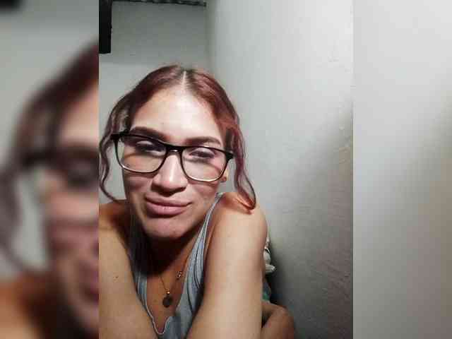 AmbarAnthonellaMarquez webcam