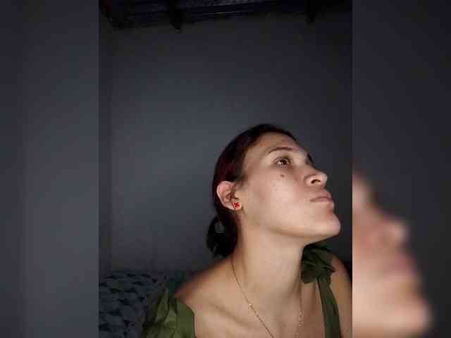 AmbarAnthonellaMarquez webcam