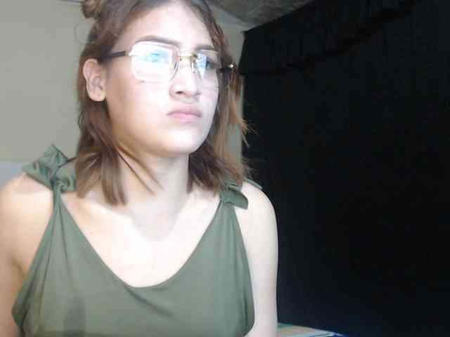 AnthonellaMarquez webcam