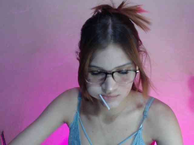 AmbarAnthonellaMarquez webcam