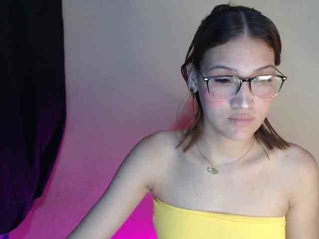 AmbarAnthonellaMarquez webcam