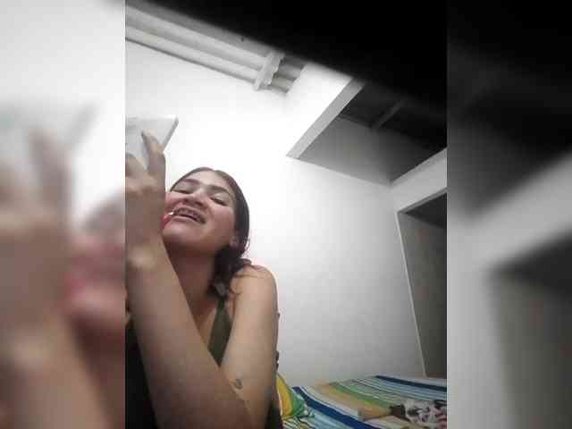 AmbarAnthonellaMarquez webcam