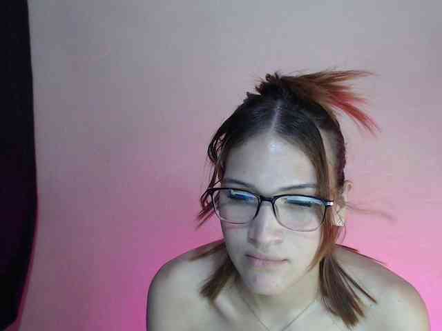 AmbarAnthonellaMarquez webcam