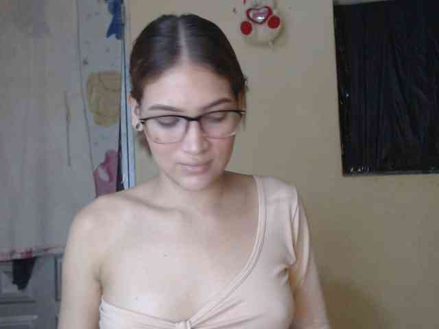 AnthonellaMarquez webcam