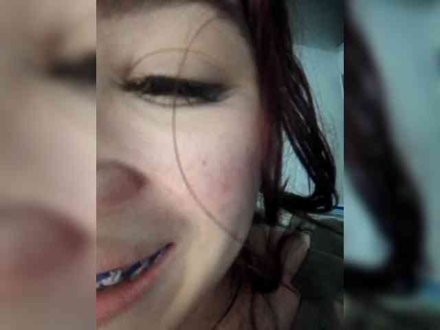AmbarAnthonellaMarquez webcam