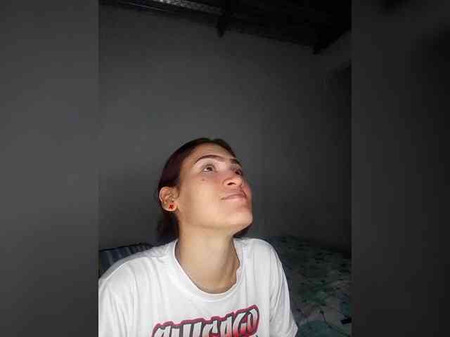 AmbarAnthonellaMarquez webcam