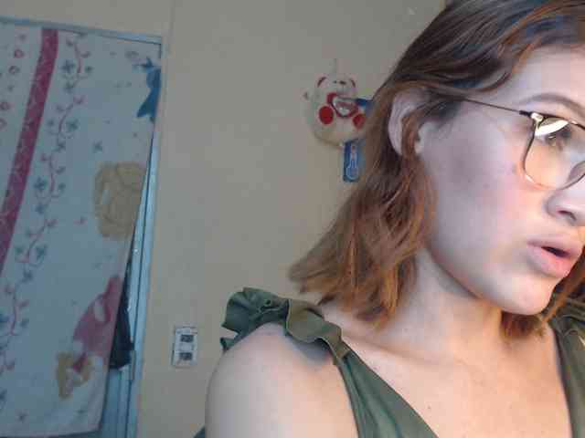 AnthonellaMarquez webcam
