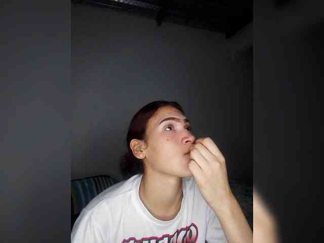 AmbarAnthonellaMarquez webcam