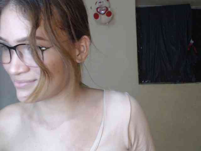 AnthonellaMarquez webcam
