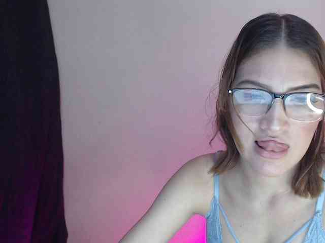 AmbarAnthonellaMarquez webcam